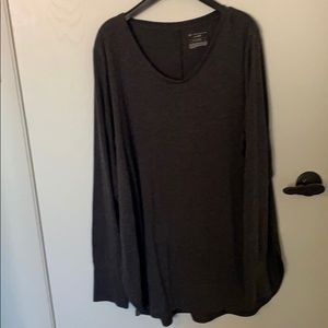 V neck workout shirt